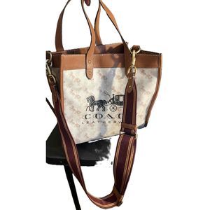 Coach Cream Brown Leather Printed Design Detachable Strap Tote Handbag Size Fair